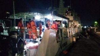 Kapal Ambulans Bocor, Rombongan Nakes Dievakuasi