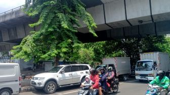 Ramai Bocah Ngemis di Pasar Pagi Asemka, Warga: Tak Dapat Uang Dijewer