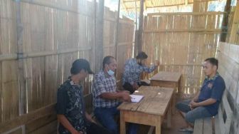 Anggota Dewan Temukan Sekolah di Mamasa Jauh Kata Layak