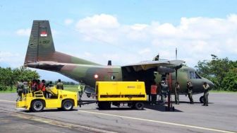Cassa 212 Lanud Abdurachman Saleh Lakukan Aeroseeding di Tiga Gunung