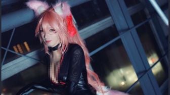 Potret Pria Jepang Hobi Cosplay Jadi Wanita Seksi, Padahal Aslinya Begini