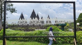 Antisipasi Abu Merapi, Candi Prambanan Andalkan Tenaga Pembersih