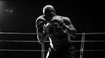 Pengakuan Mike Tyson Usai Mualaf: Sering Menangis karena Takut Neraka