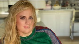 Rebel Wilson Aktris Film Pitch Perfect Berhasil Turunkan Bobot Sampai 20Kg!