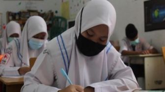 Tito Sentil Gubernur Riau Tak Miliki Desain Penanganan Covid-19