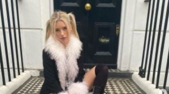 Model Lottie Moss Ngaku Dirinya Panseksual, Apa Artinya?