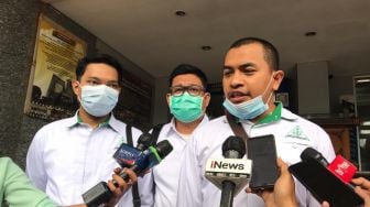Penangkapan Munarman Sampai ke Telinga HRS, Habib Rizieq Panjatkan Doa