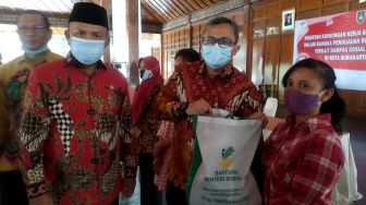 DPR Minta Bantuan PKH Disalurkan Bulanan, Bukan per Tiga Bulan