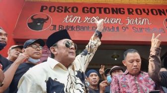 Ternyata Kader Senior PDIP yang Dipecat Karena Mbelot Itu Mat Mochtar