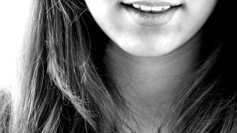 Awas, Seks Oral di Usia Muda Tingkatkan Risiko Kanker Mulut &amp; Tenggorokan