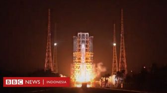 Misi Ambisius China: Luncurkan Pesawat Ambil Batu di Bulan