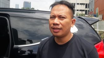 Tak Hadir di Persidangan, Selebritas Vicky Prasetyo Positif Covid-19