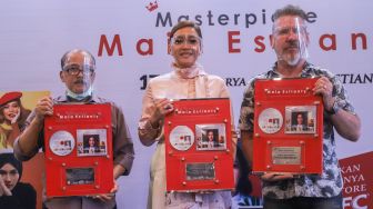 Penyanyi Maia Estianty saat perilisan album barunya bertajuk 'Masterpiece' di Kawasan Kemanag, Jakarta Selatan, Selasa (24/11). [Suara.com/Alfian Winanto]