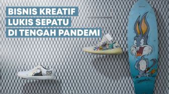 Kreativitas Bisnis Lukis Sepatu Bertahan di Tengah Pandemi