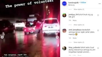 Rela Kehujanan, Viral Relawan di Bandung Bantu Ambulans Agar Bisa Jalan