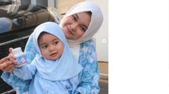 Mengenal Pikosis Postpartum Dina Novelis, Berbeda dengan Baby Blues!