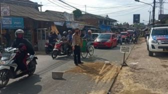 Sopir Truk Ngantuk, Lindas Kakek Lagi Bersepeda Ontel di Tangerang Banten