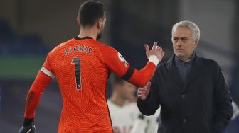 Tottenham Sambut Kembalinya Suporter sebagai Pemuncak, Mourinho Semringah