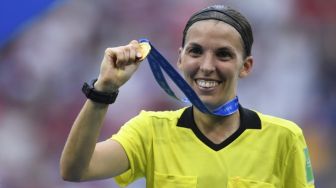 Profil 3 Wasit Wanita di Piala Dunia Qatar 2022, Punya Prestasi Mentereng