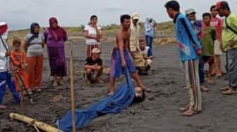 Mayat Wanita Cantik Ditemukan Mengapung di Bibir Pantai Gumukmas Jember