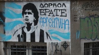 Mural Maradona Hiasi Jalan di Serbia