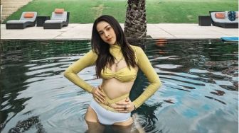 Geger Foto Anya Geraldine Berbikini: Terlalu Terbuka untuk Orang Indonesia