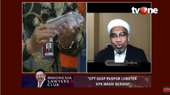 Bagasi Ali Ngabalin Disita, Karni Ilyas: Isinya Barang Mewah?