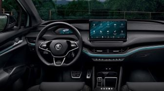 Best 5 Oto: Skoda Enyaq iV Mobil Listrik Bersuara, Rolls-Royce Cat Neon