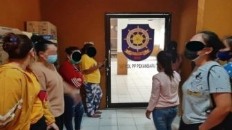 Satpol PP Amankan Sebelas Wanita dari Komplek Jondul