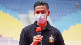 Tak Ada Chant Hinaan dan Rasis, Kapten Bhayangkara FC Angkat Topi buat Suporter Persik
