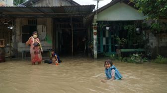 Sungai Serayu Meluap, Ratusan Rumah di Banyumas Terendam Banjir