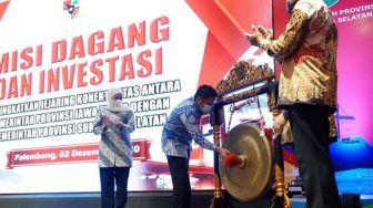 Deru-Khofifah Teken MoU Misi Dagang dan Investasi Sumsel-Jatim