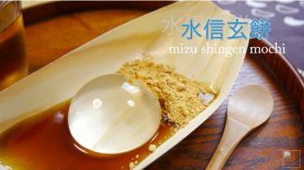 Resep Raindrop Cake, Mochi Ala Jepang yang Bening Bagai Tetesan Air Hujan