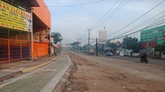 Pemkot Tangsel Lakukan Pelebaran dan Perbaikan Jalan