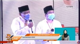 Debat, Calon Bupati dan Wakil Bupati Ini Keceplosan Ingin Rakyat yang Susah