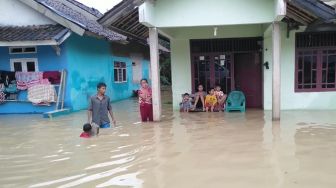 Cerita Korban Banjir Pandeglang: Lagi Tidur Nyenyak Tetiba Air Masuk
