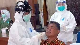 Setelah Bupati Cilacap Positif Covid-19, Sebagian ASN Jalani Tes Swab