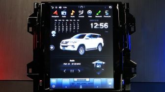 Asuka TV Launch Head Unit ala Mobil Listrik bagi Fortuner dan Pajero Sport