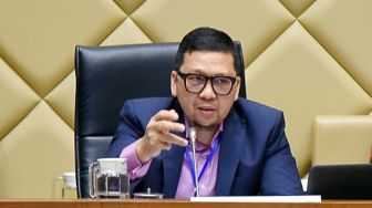 Ketua Komisi II DPR : Pilkada 2020 Sukses di Luar Ekspektasi