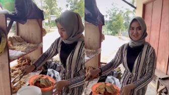 Viral Penjual Gorengan Cantik, Senyum Manisnya Bikin Warganet Salfok