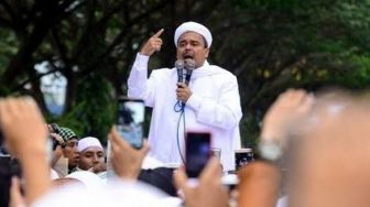Rizieq Shihab Ditetapkan Tersangka, MUI Minta Jokowi Turun Tangan
