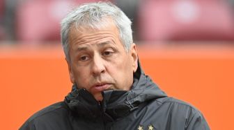 Resmi, Borussia Dortmund Pecat Lucien Favre