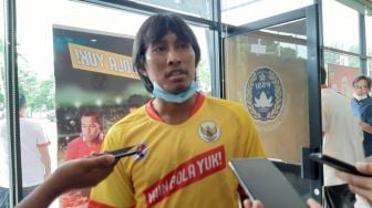 Legenda Timnas Indonesia Budi Sudarsono Main Tarkam, Penonton Membludak