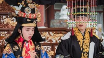 10 Rekomendasi Drama Korea tvN Bergenre Komedi, Biar Bahagia Setiap Hari