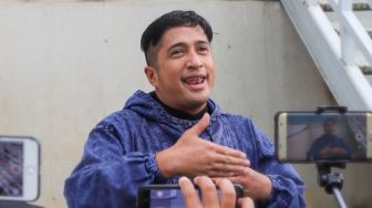 Irfan Hakim Umumkan Positif Covid-19