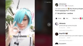 Totalitas! Gadis Ini Datang Nyoblos ke TPS Pakai Kostum Anime