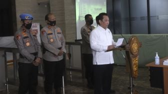 Kabareskrim Polri Komjen Listyo Sigit Prabowo memberikan keterangan kepada awak media di Bareskrim Polri, Jakarta, Selasa (15/12/2020). [Suara.com/Angga Budhiyanto]