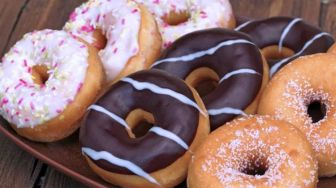Donat Dibuat di Belanda dan Populer di Amerika
