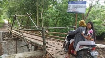 Viral! Sulit Dinalar, Proyek Jembatan Bambu di Ponorogo Ini Nilainya Rp 199 Juta