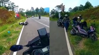 Viral Rombongan Motor Jatuh Massal, Sebabnya Bikin Ngakak